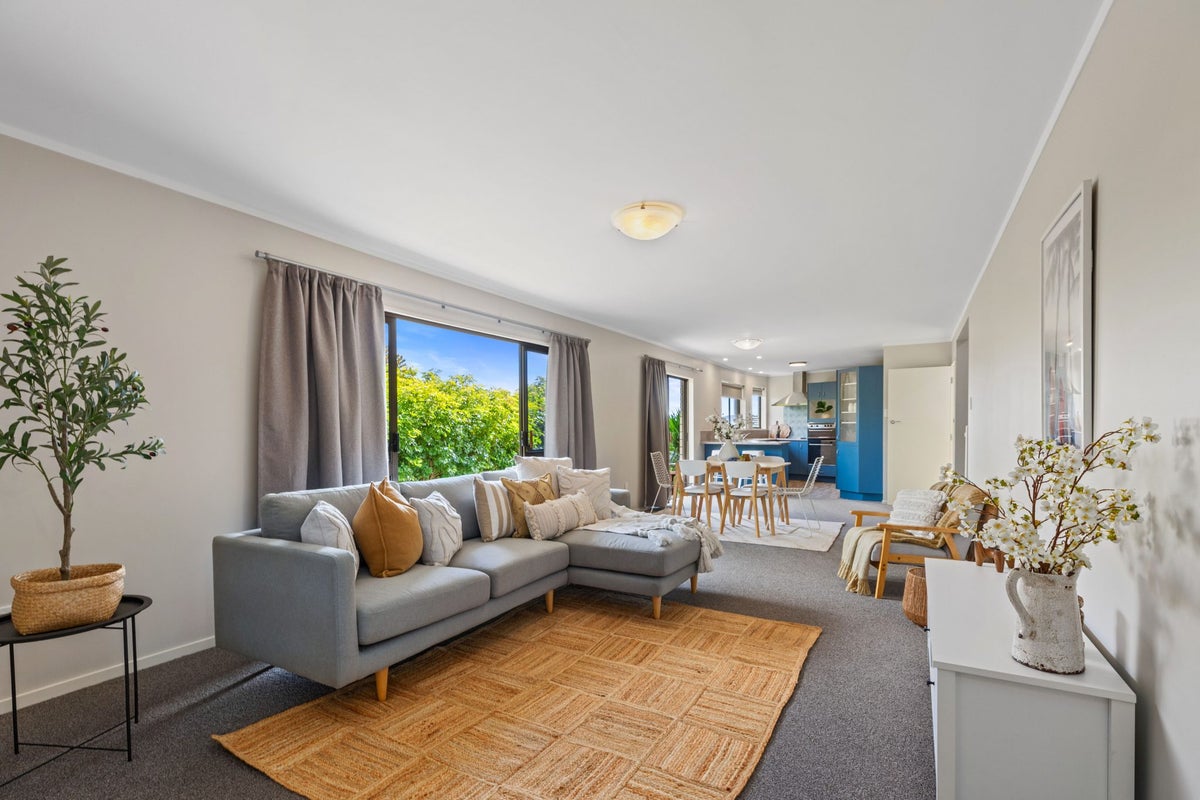 34 Waikite Road, Welcome Bay, Tauranga - Carousel 2