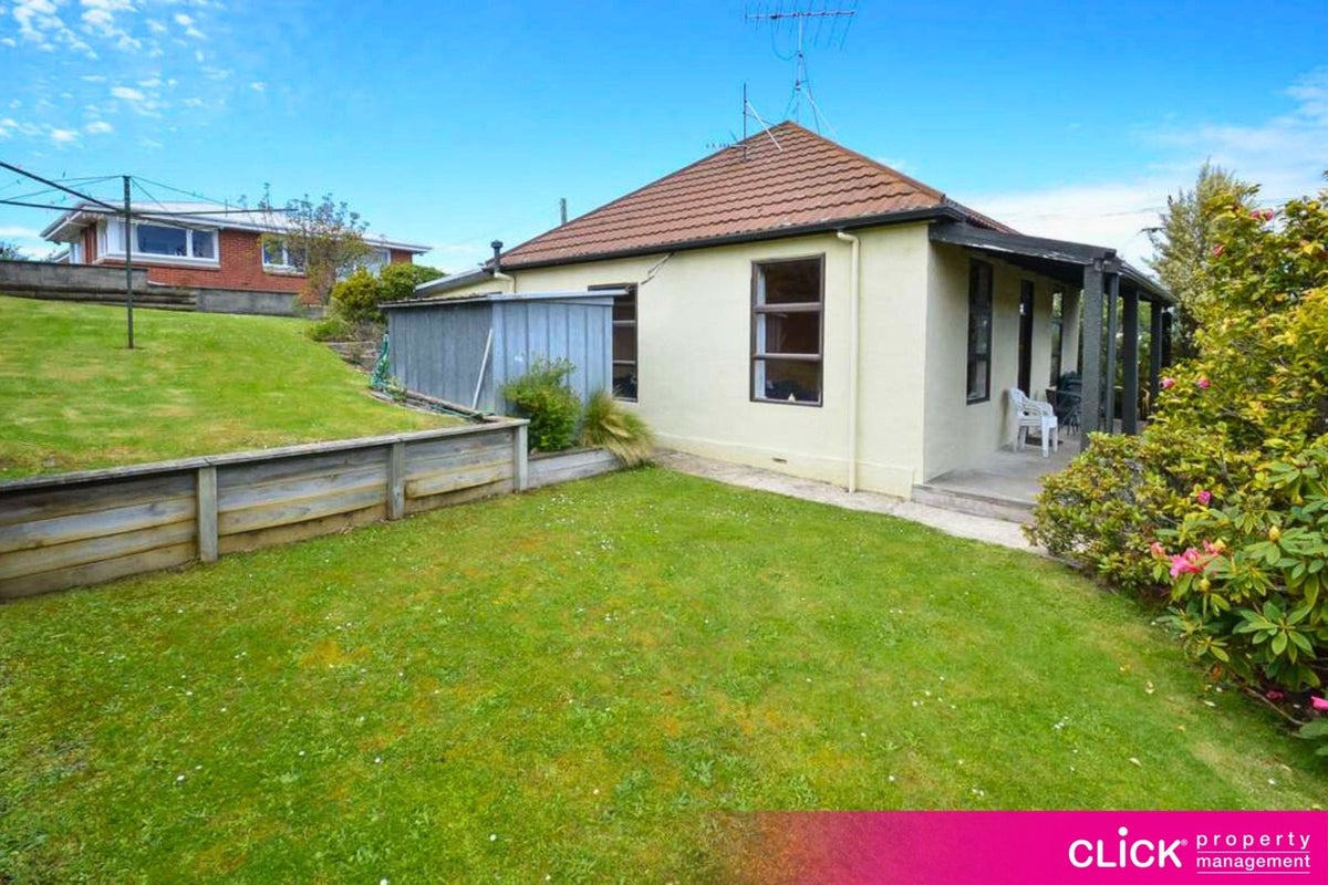 15 Teignmouth Street, Abbotsford, Dunedin - Carousel 1