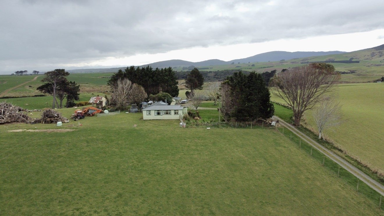 2112 Orepuki Riverton Highway, Riverton - Carousel 2