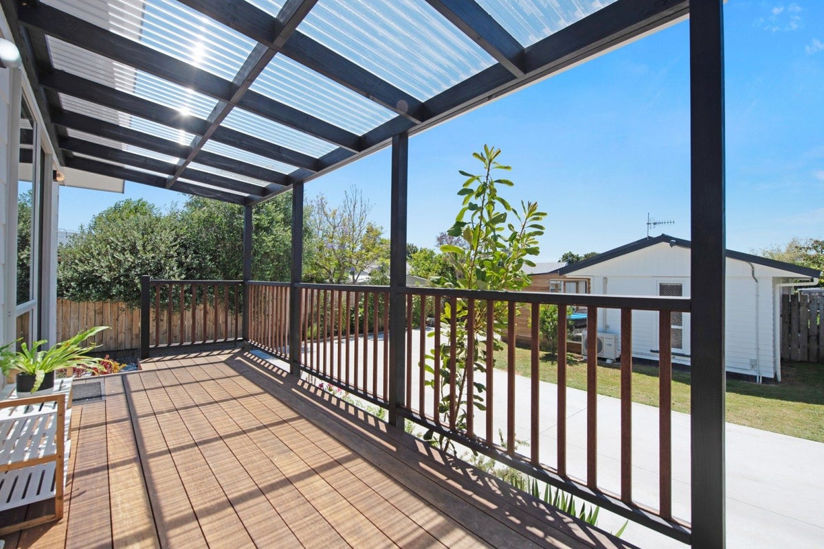 59 Martin Road, Paraparaumu Beach, Paraparaumu - Carousel 1