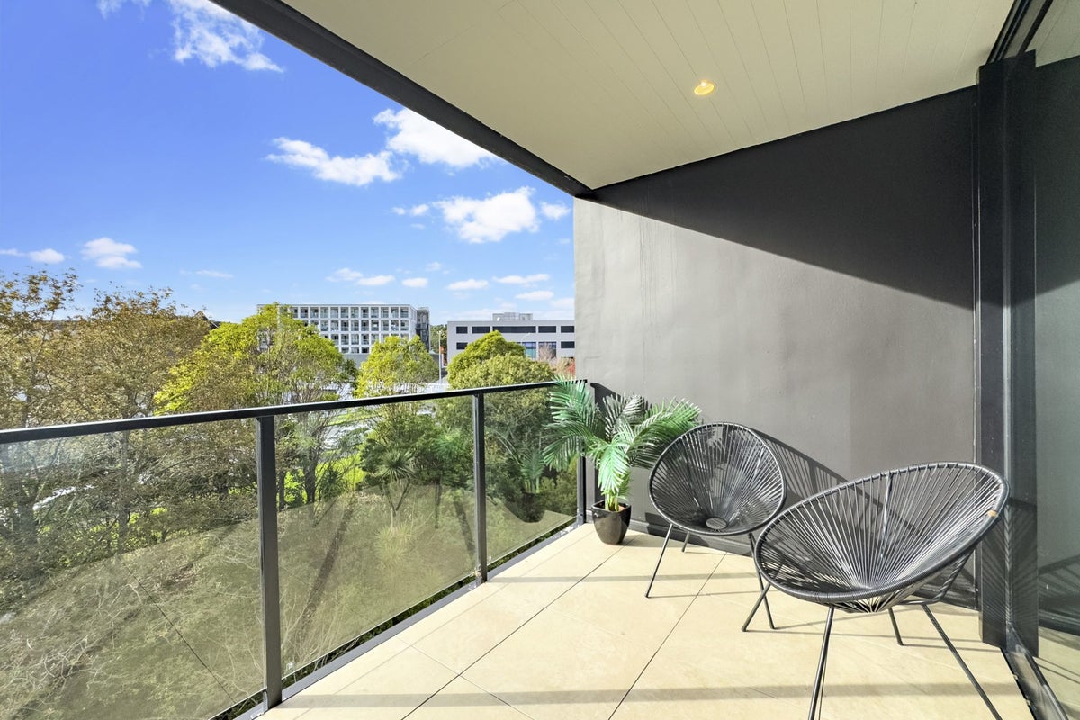 608/8 Kingsland Terrace, Kingsland, Auckland - Carousel 2