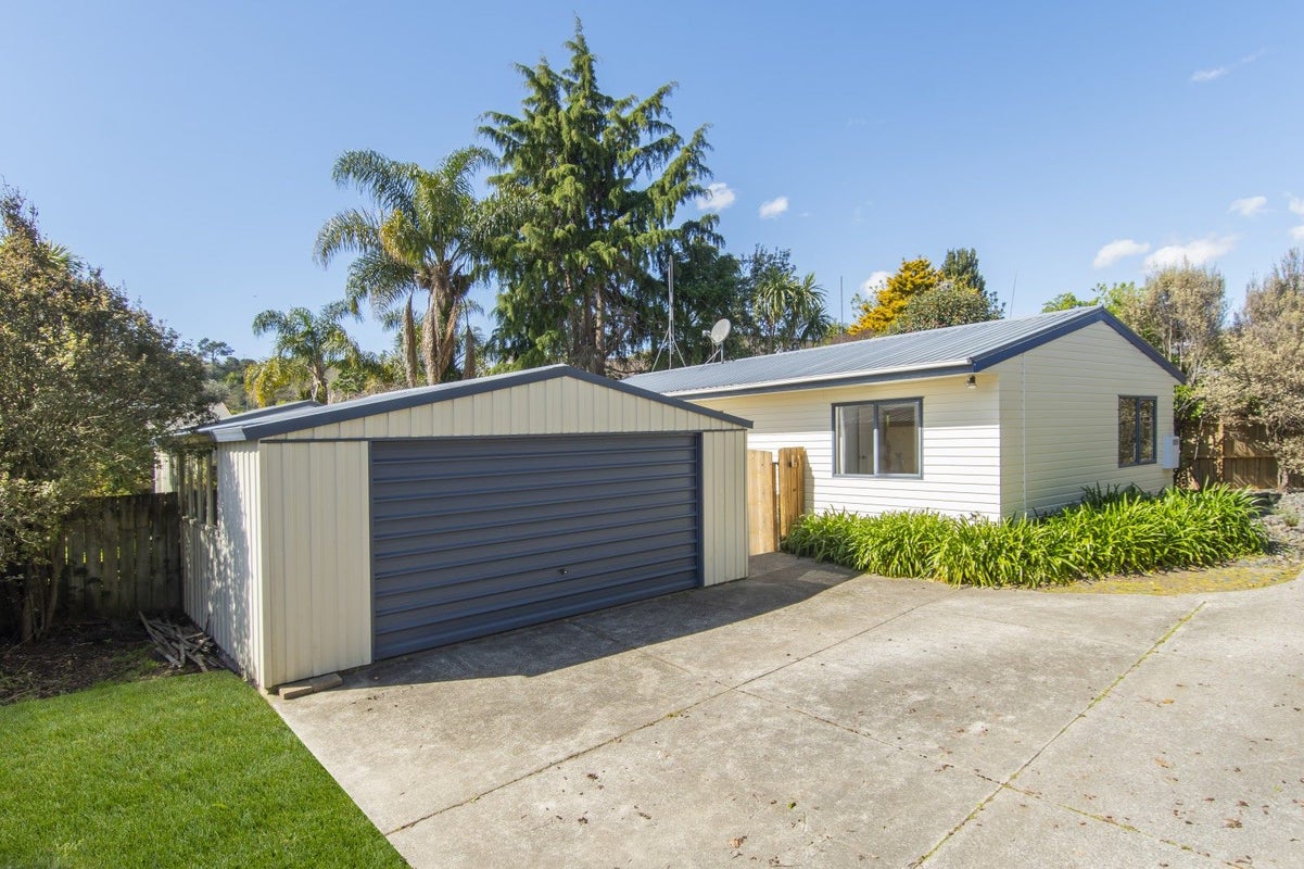 69B Esmeralda Street, Welcome Bay, Tauranga - Carousel 1