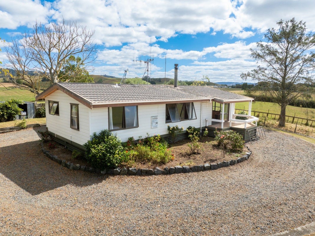 1247 Morrinsville-Tahuna Road, Morrinsville - Carousel 1