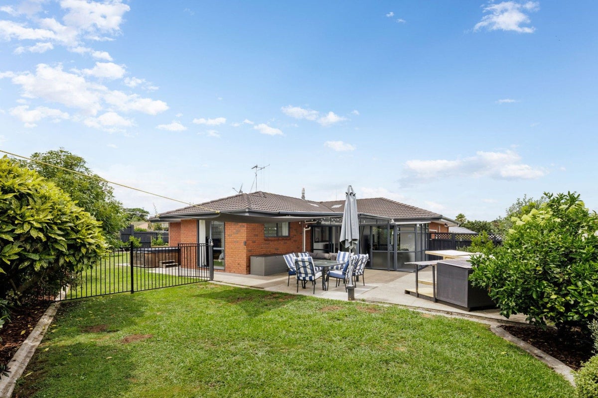 6 Limousin Place, Grandview Heights, Hamilton - Carousel 2