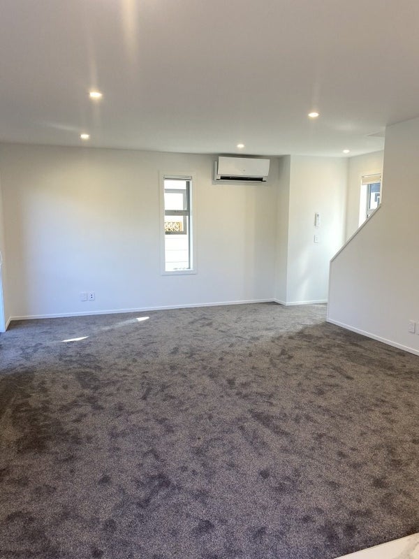 2 Collingwood Street, Waterloo, Lower Hutt - Carousel 2