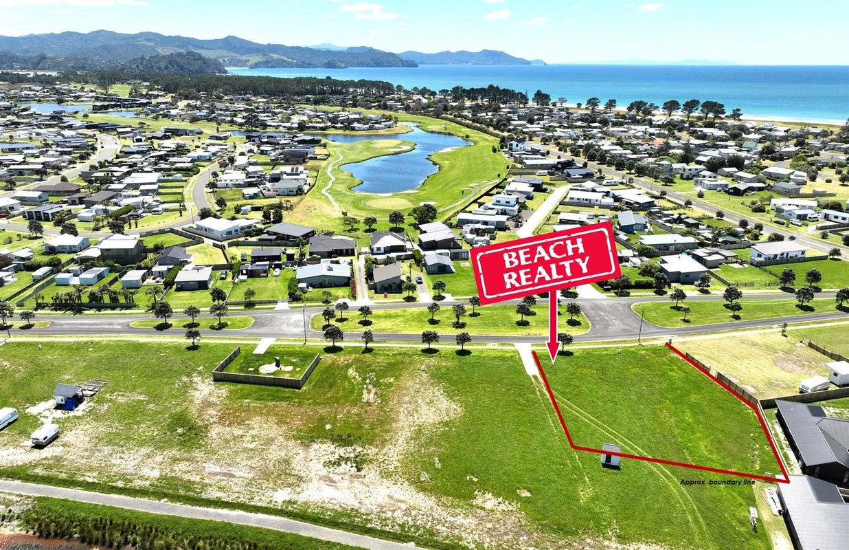 338 Harbour Drive East, Matarangi, Whitianga - Carousel 1