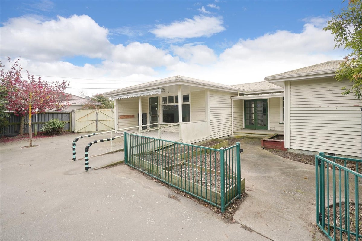 284 Breezes Road, Aranui, Christchurch - Carousel 15