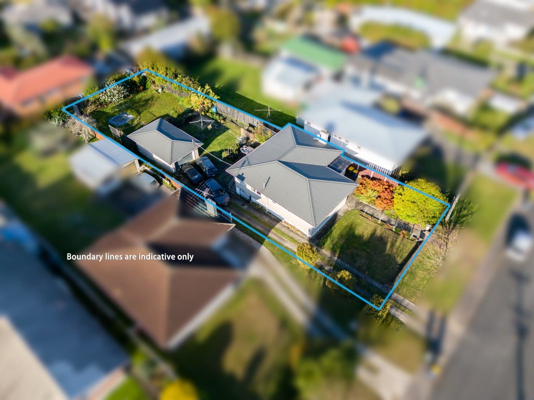 18 Huruhuru Road, Massey, Auckland - Carousel 24