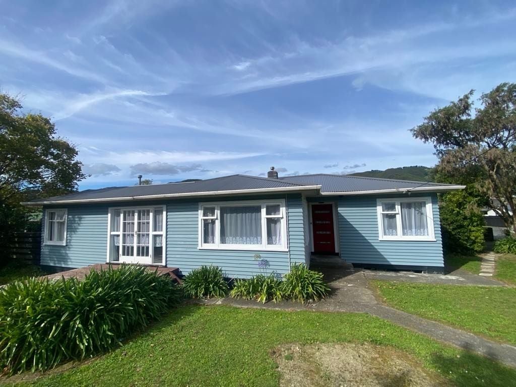 168 Wellington Road, Wainuiomata, Lower Hutt - Carousel 1