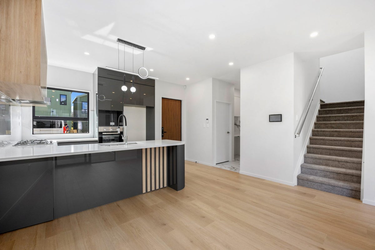 7 Hampshire Lane, Karaka, Papakura - Carousel 2