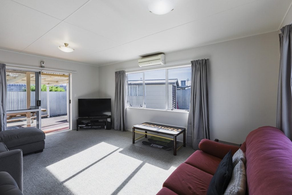 3/42 TOWNSHEND CRESCENT, GREENMEADOWS, NAPIER - Carousel 1