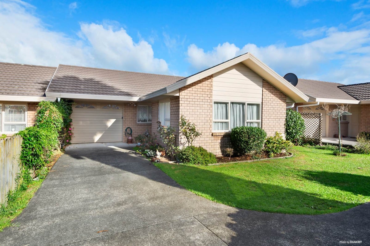 2/15 Brookesmith Drive, Waiuku, Waiuku - Carousel 1