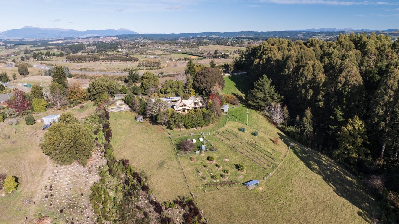 106 Stagecoach Road, Upper Moutere - Carousel 50