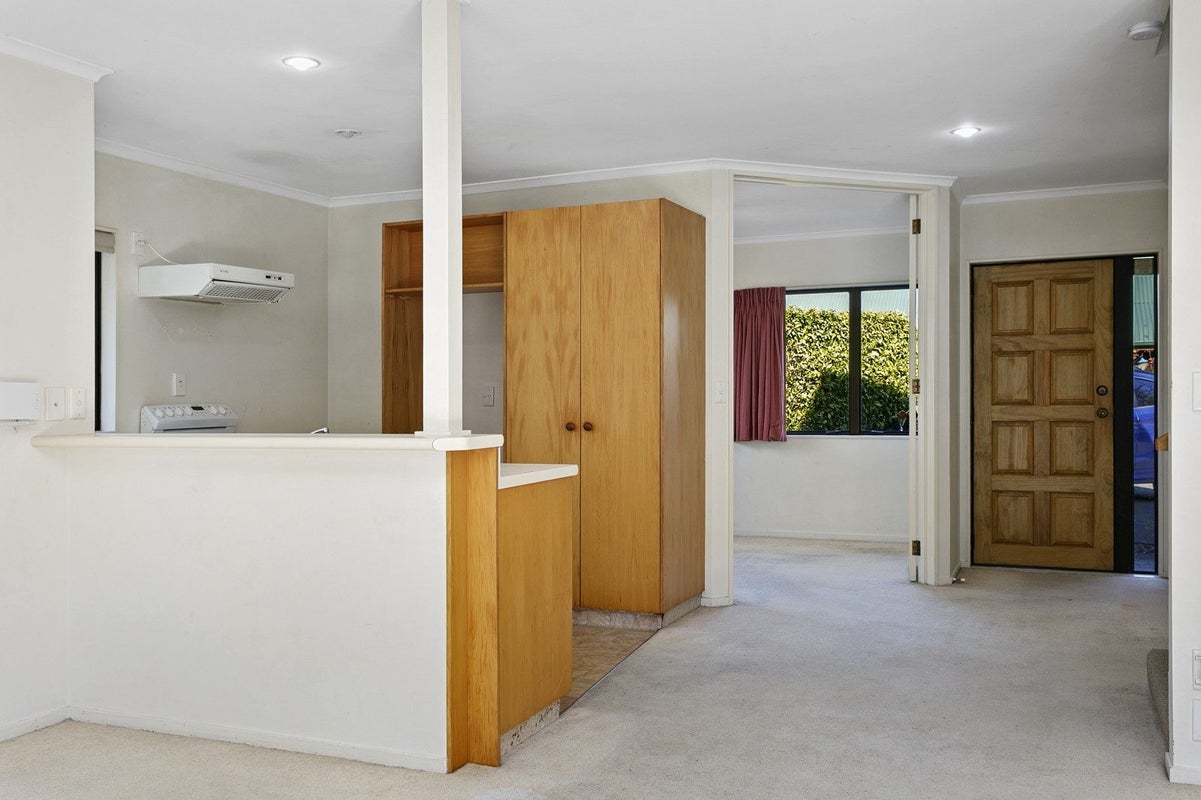 124 Te Heuheu Street, Taupo, Taupo - Carousel 2