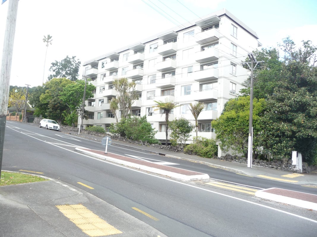 5/44 Esplanade Road, Mount Eden, Auckland - Carousel 1