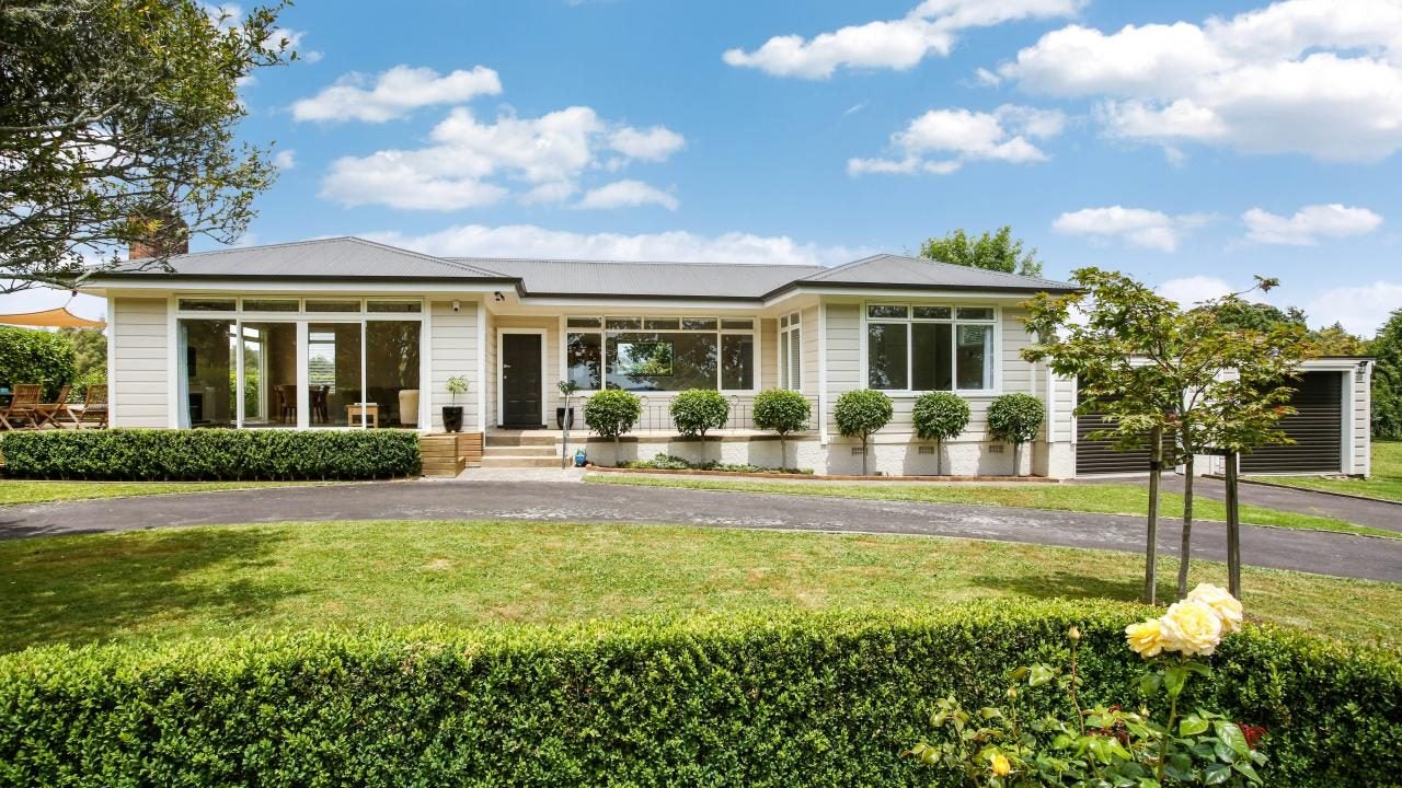 145 Ponga Road, Papakura - Carousel 1
