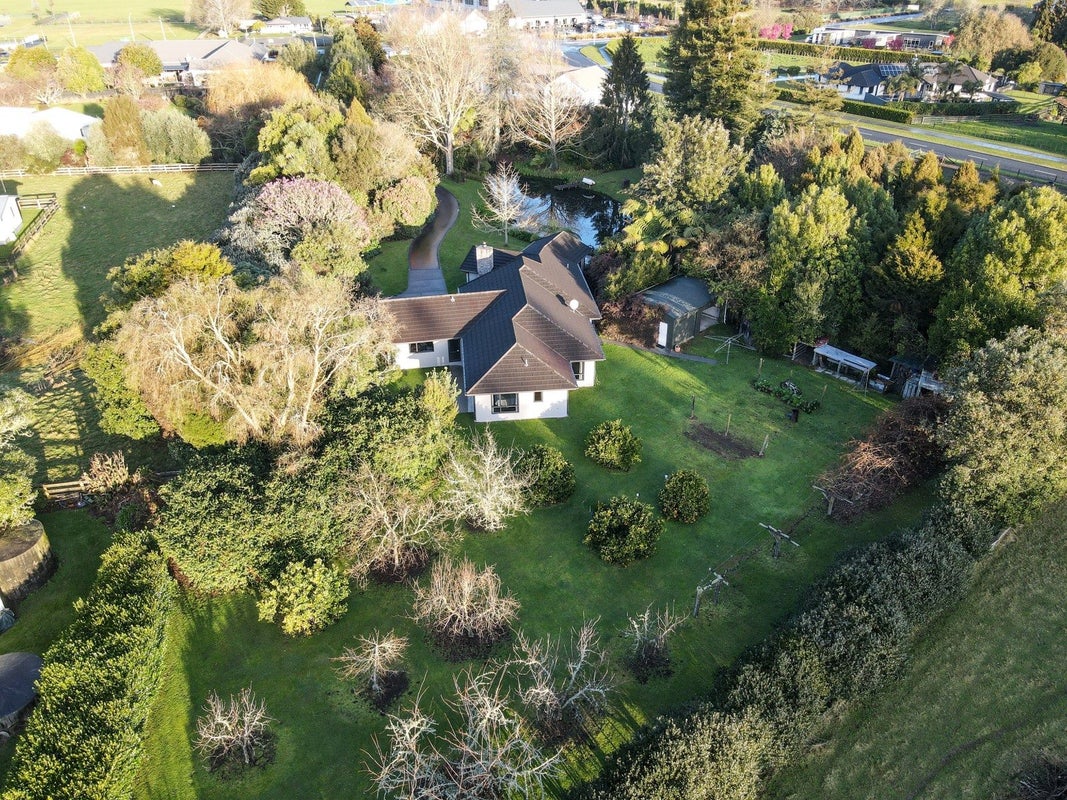60 Devine Road, Tamahere - Carousel 1