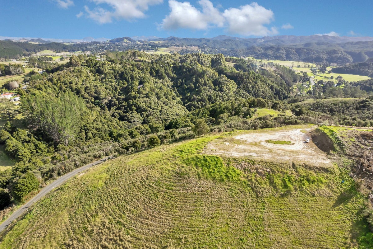 245 Ngunguru Ford Road, Whangarei - Carousel 1