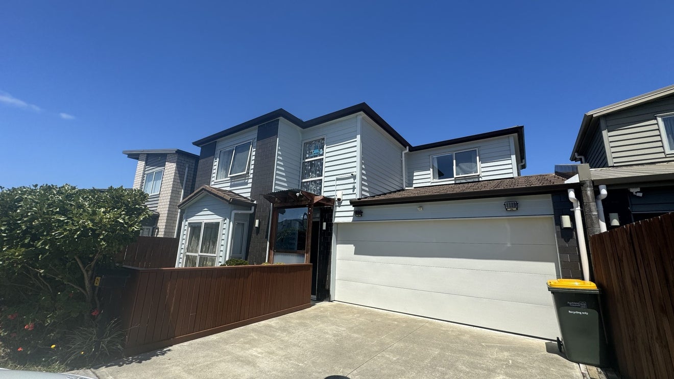 21 Bukem Place, Favona, Auckland - Carousel 1
