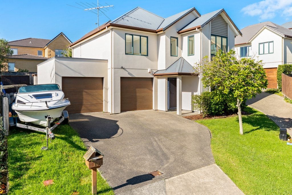 10 Vicente Place, Oteha, Auckland - Carousel 2