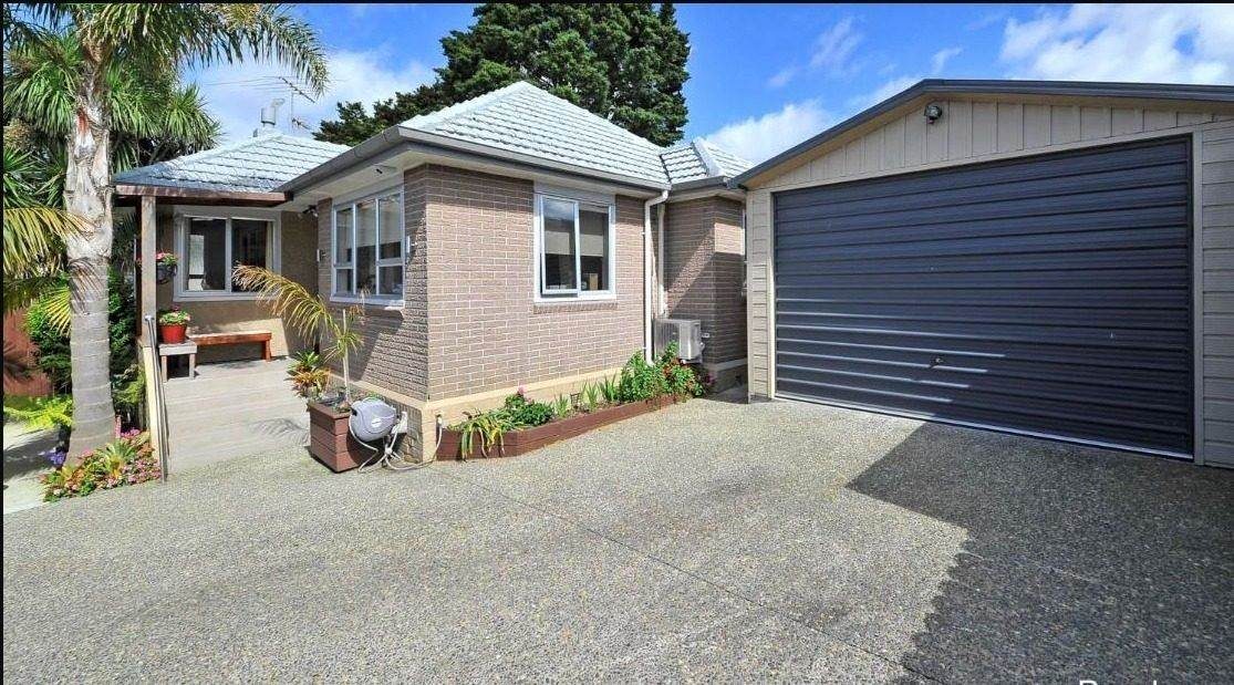 42 Alfriston Road, Manurewa East, Auckland - Carousel 1