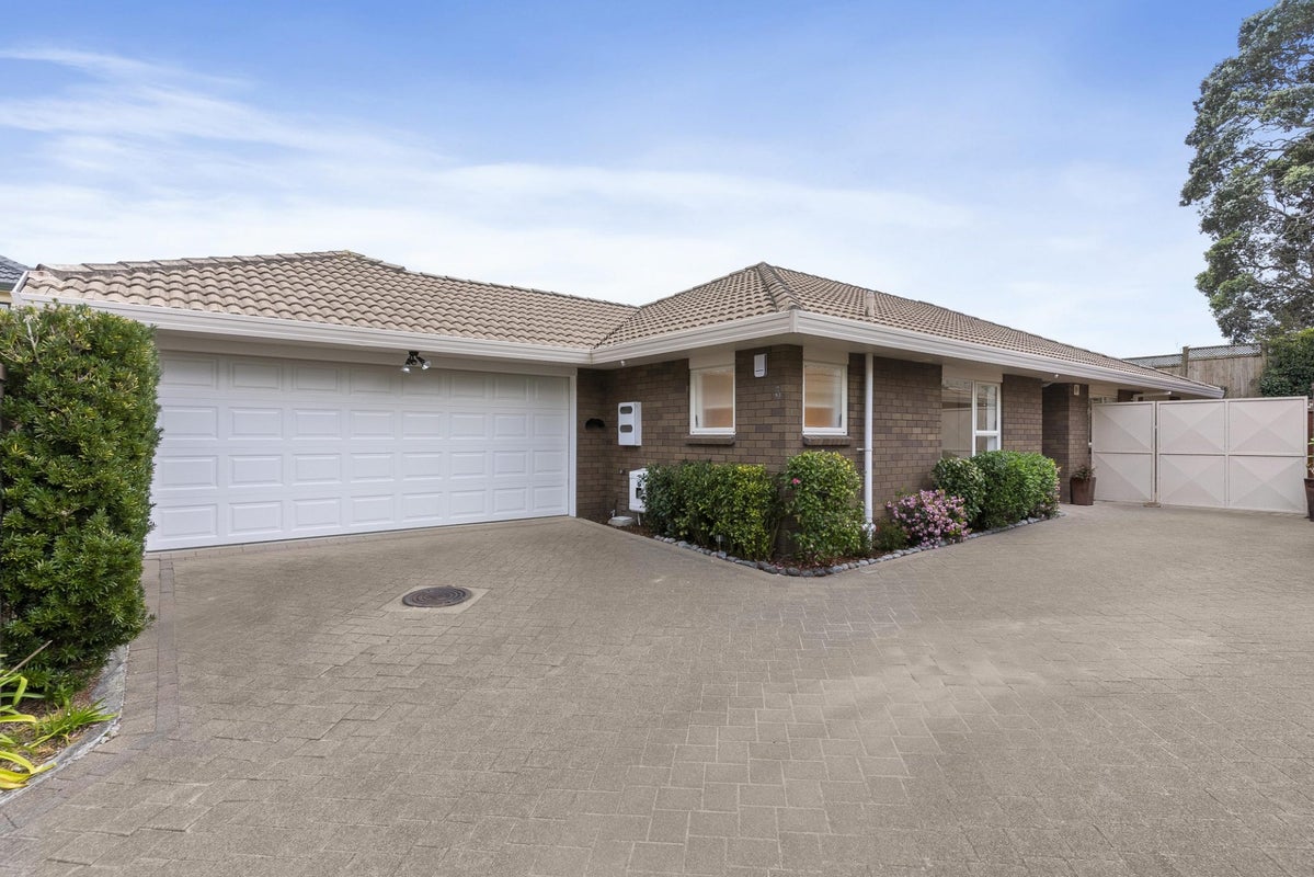5/34 Tawa Road, Onehunga, Auckland - Carousel 1