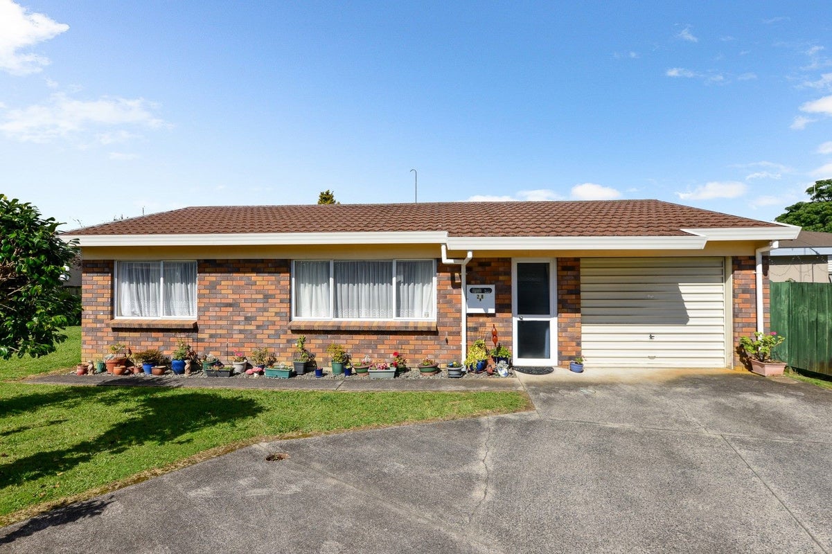 28B Livingstone Avenue, Nawton, Hamilton - Carousel 1
