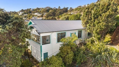 102 Darlington Road, Miramar, Wellington - Carousel 1