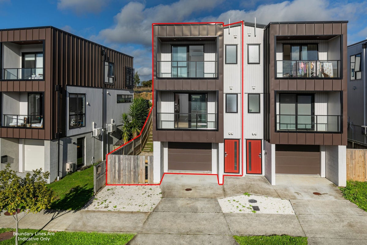11 Waka Street, Albany Heights, Auckland - Carousel 1