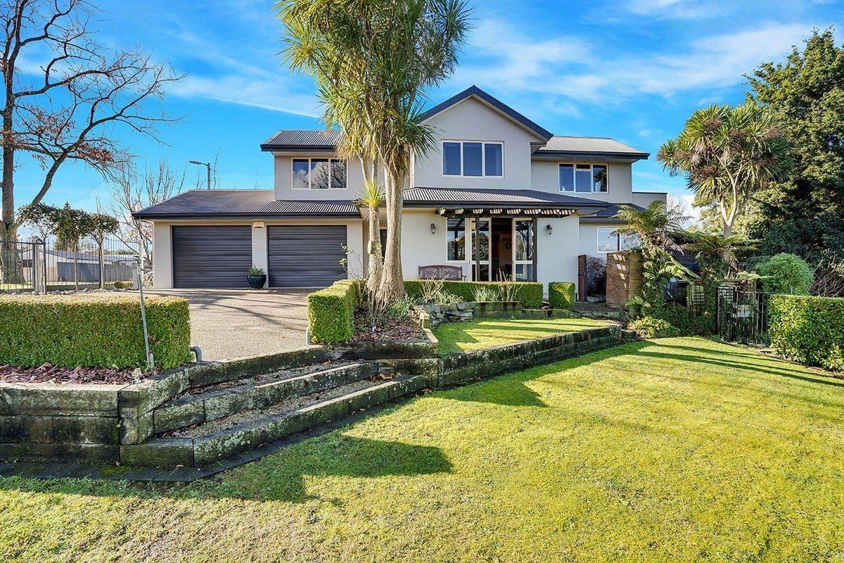 2B Goldsmith Street, Maeroa, Hamilton - Carousel 1