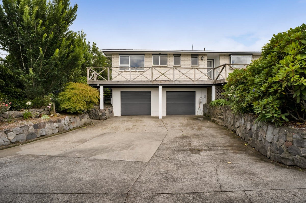 8A Tybalt Street, Stratford - Carousel 29