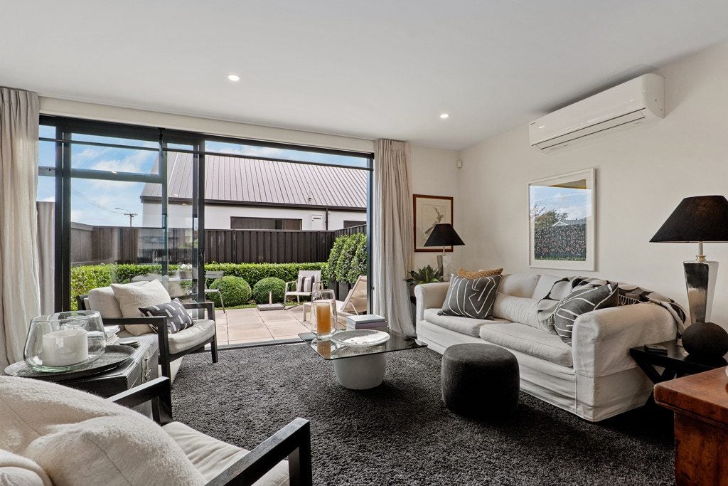 2 Bretts Road, St Albans, Christchurch - Carousel 14
