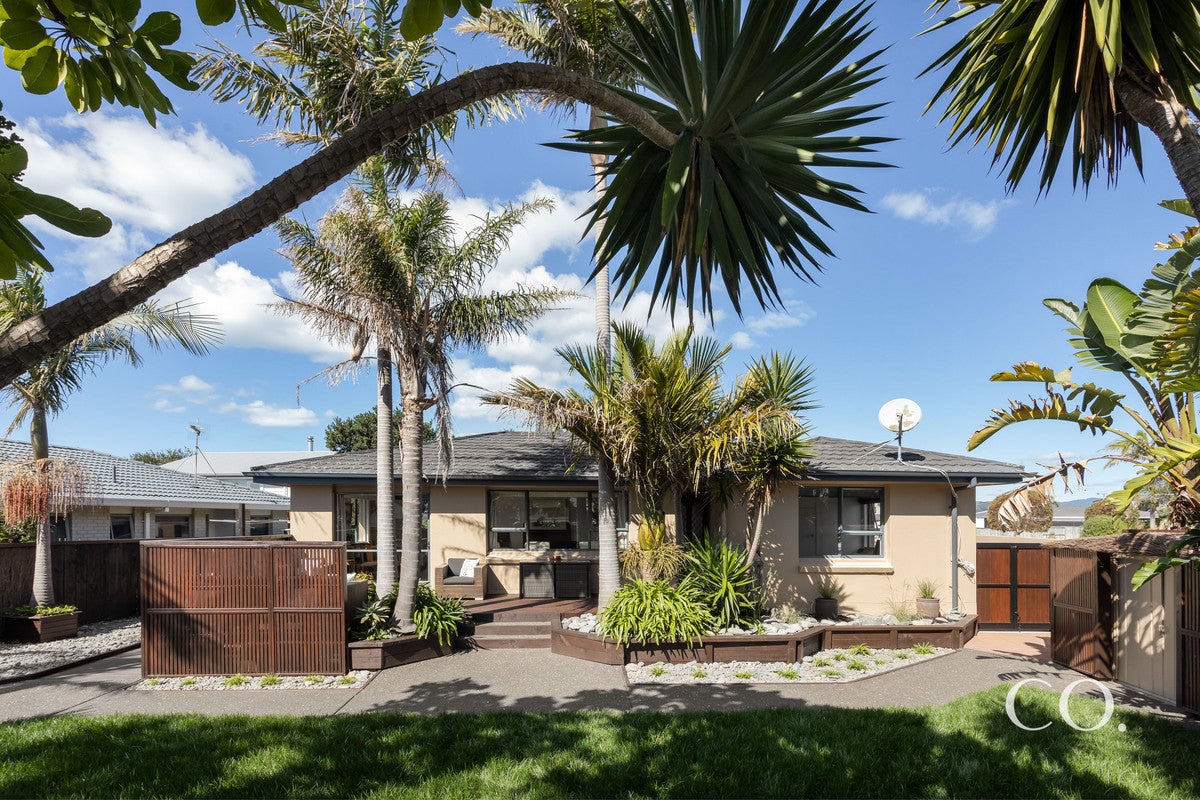 1A Fairway Avenue, Mount Maunganui, Mount Maunganui - Carousel 1