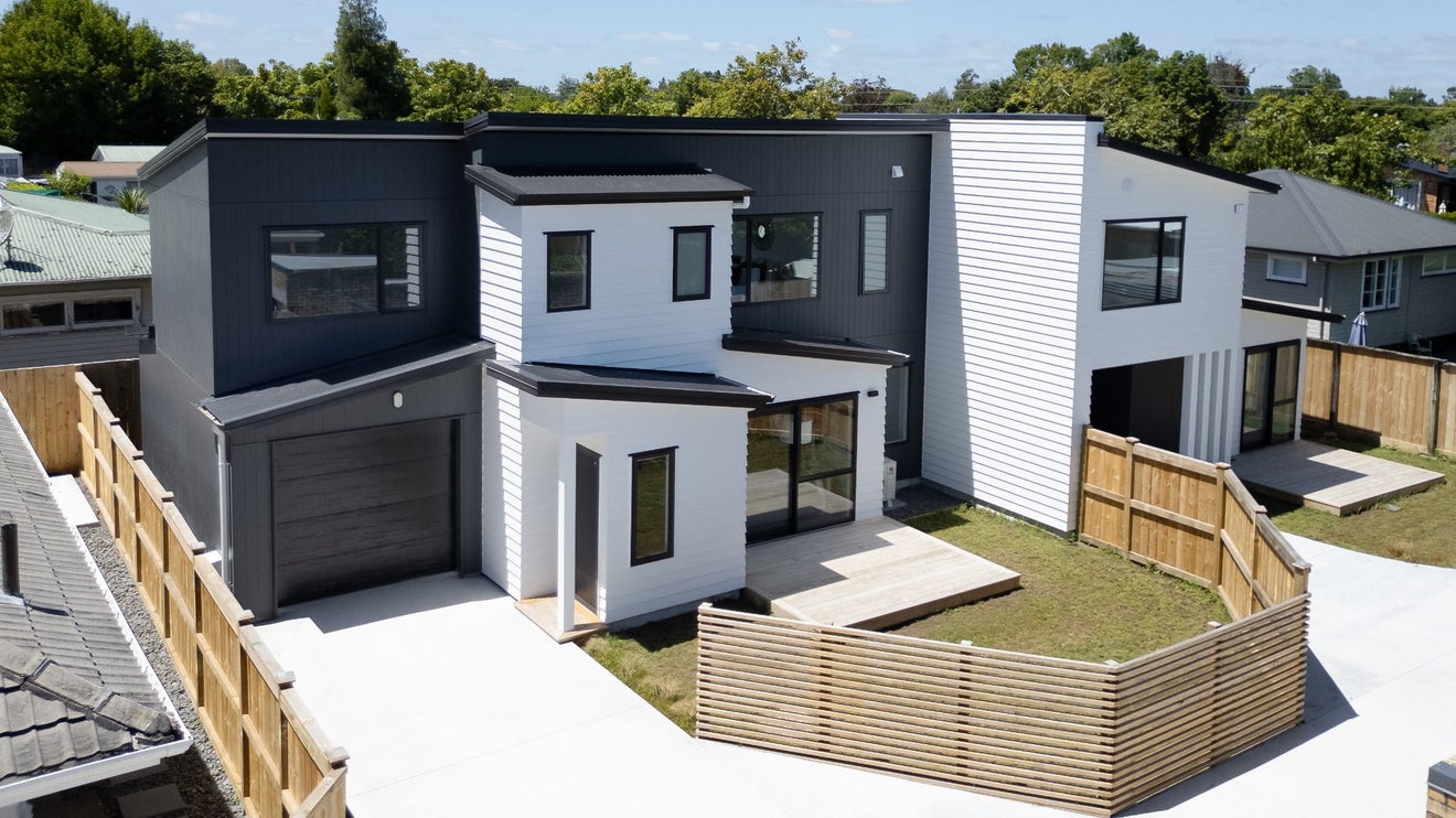 3/20 Young Street, Claudelands, Hamilton - Carousel 1