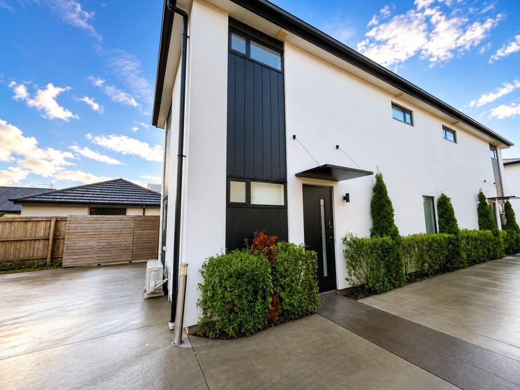 8/32 Heywood Terrace, Richmond, Christchurch - Carousel 1