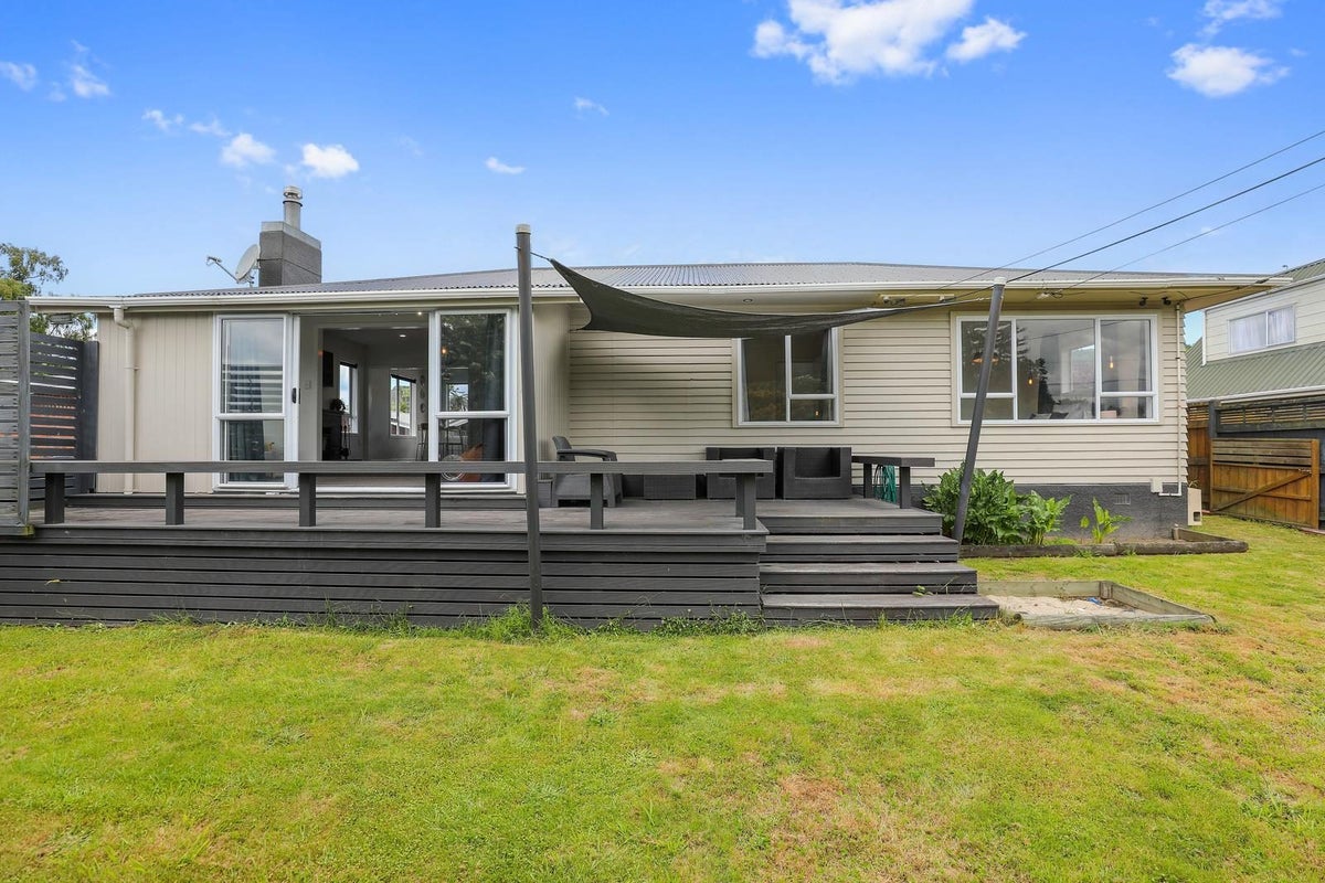 23B Larcy Road, Lynmore, Rotorua - Carousel 1