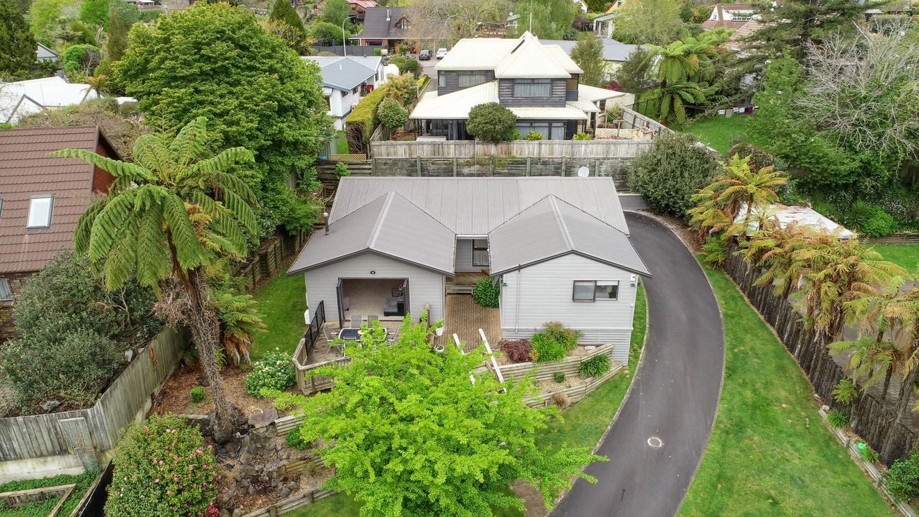 20 Selwyn Road, Lynmore, Rotorua - Carousel 2