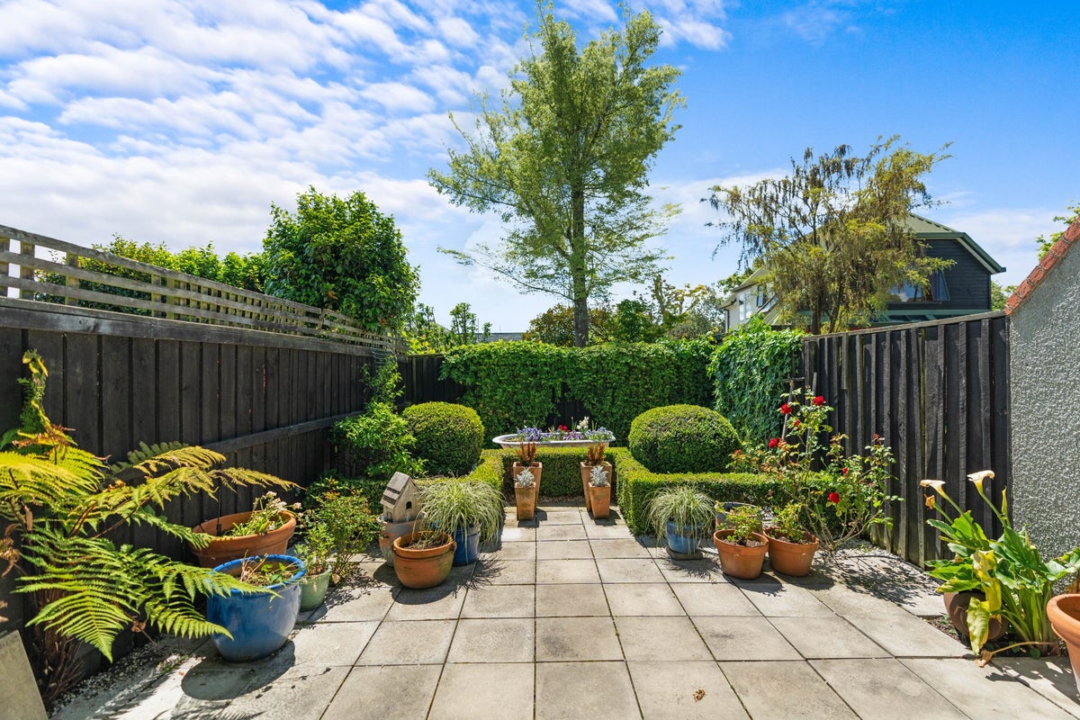 3/20 Bristol Street, St Albans, Christchurch - Carousel 2