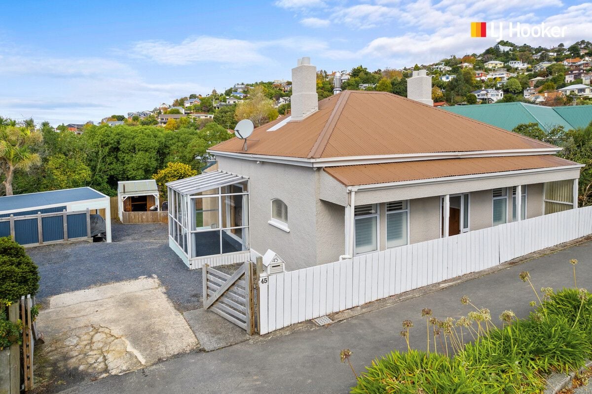 45 Playfair Street, Caversham, Dunedin - Carousel 1