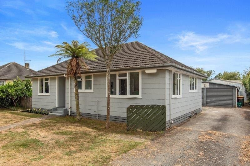 31 Slim Street, Bader, Hamilton - Carousel 1