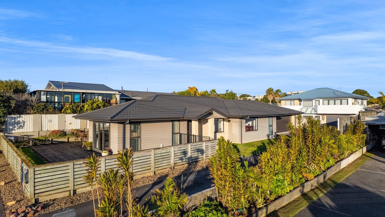 26 Puni Street, Fitzroy, New Plymouth - Carousel 1
