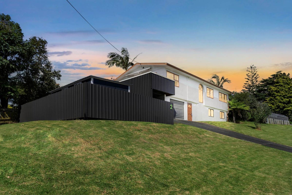 2 Hellyers Street, Birkdale, Auckland - Carousel 26
