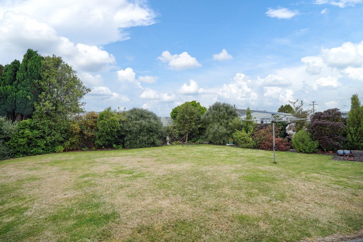 87 Stobo Street, Grasmere, Invercargill - Carousel 16