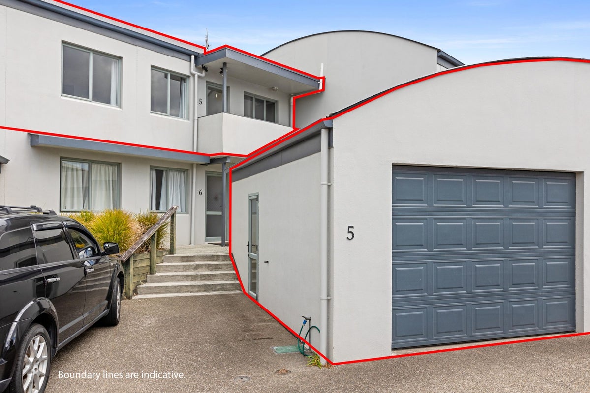 5/7 Robins Road, Judea, Tauranga - Carousel 1