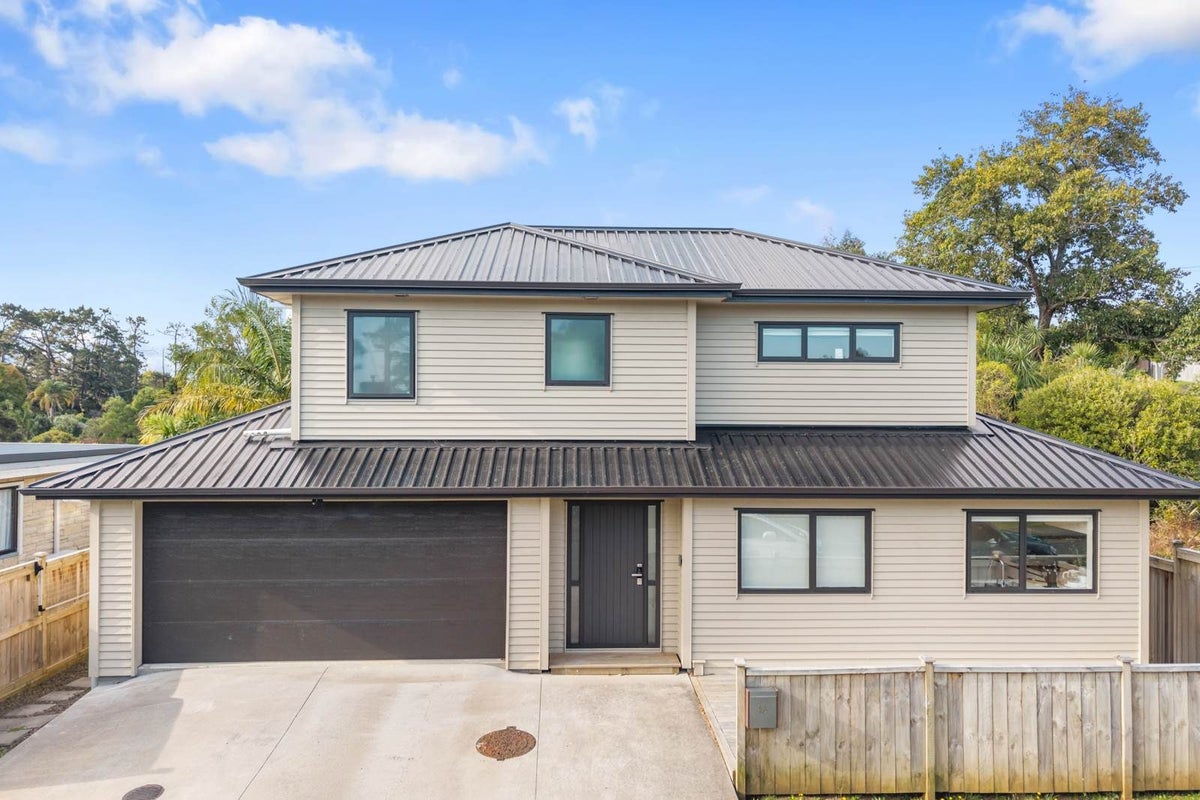 1A Coletta Lane, Te Atatu South, Auckland - Carousel 1