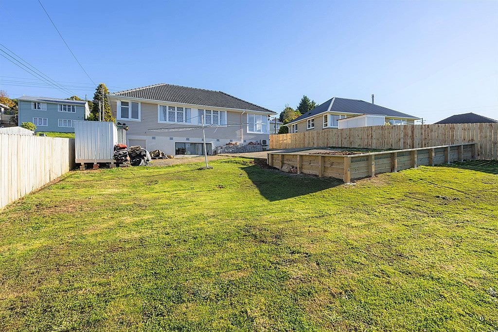 27 Cockerell Street, Brockville, Dunedin - Carousel 1