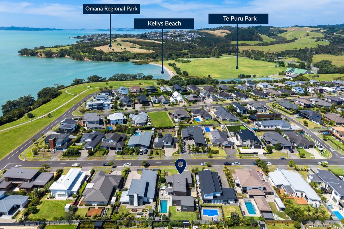 32 Defender Crescent, Beachlands, Auckland - Carousel 34