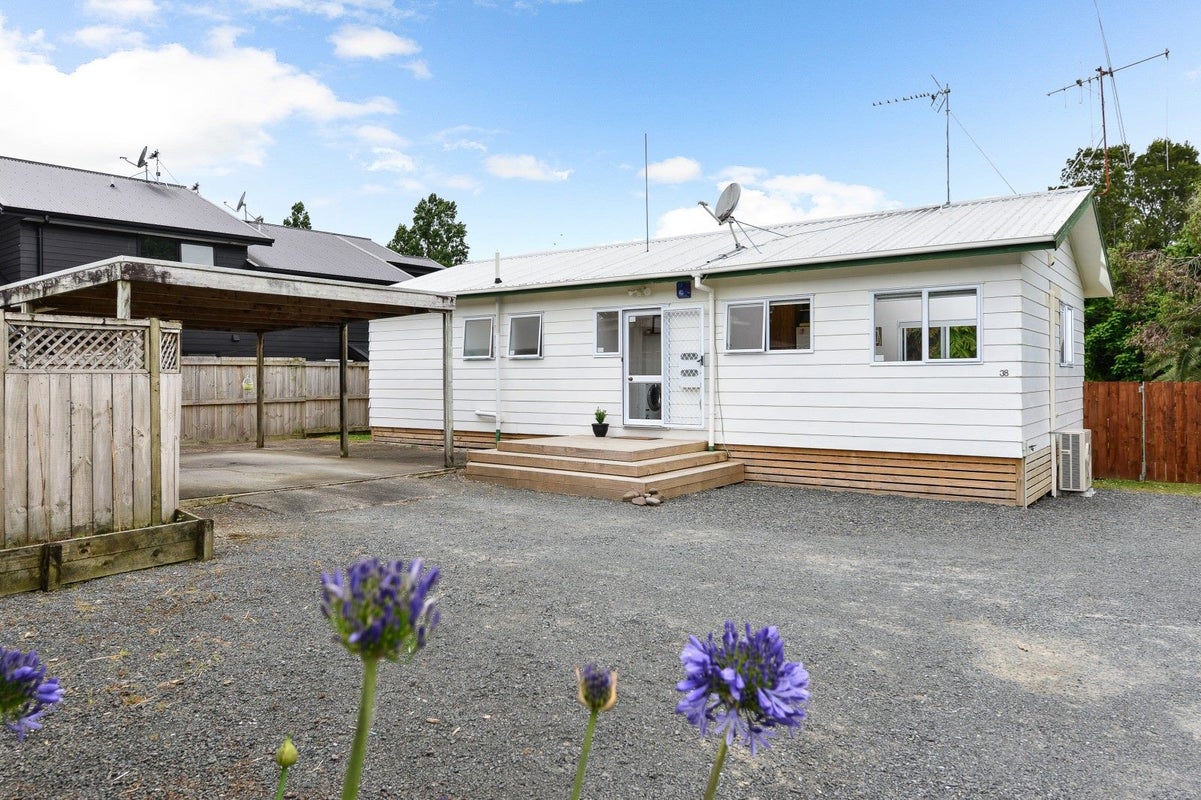 38 Ranui Street, Dinsdale, Hamilton - Carousel 1
