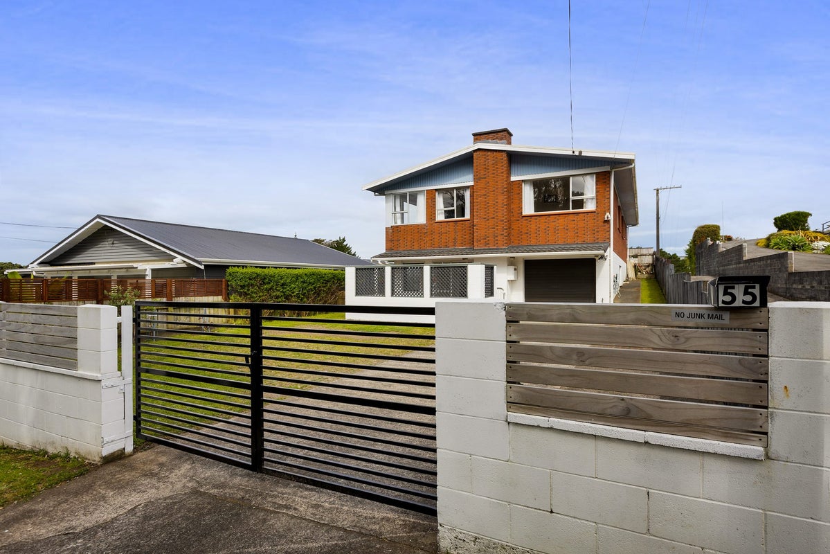 55 Ngamotu Road, Moturoa, New Plymouth - Carousel 1