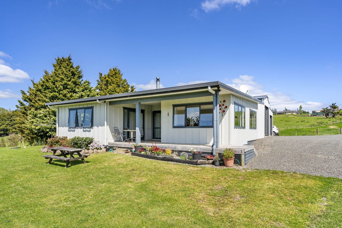 4 Kendall Road, Whangarei - Carousel 2